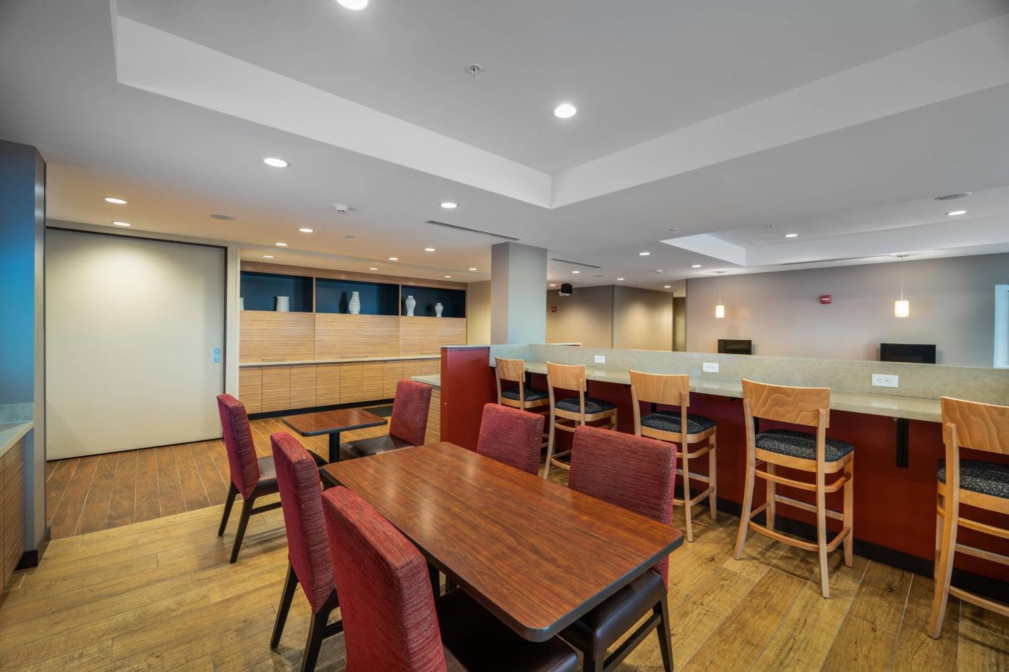 Towneplace Suites By Marriott Milwaukee Oak Creek Dış mekan fotoğraf
