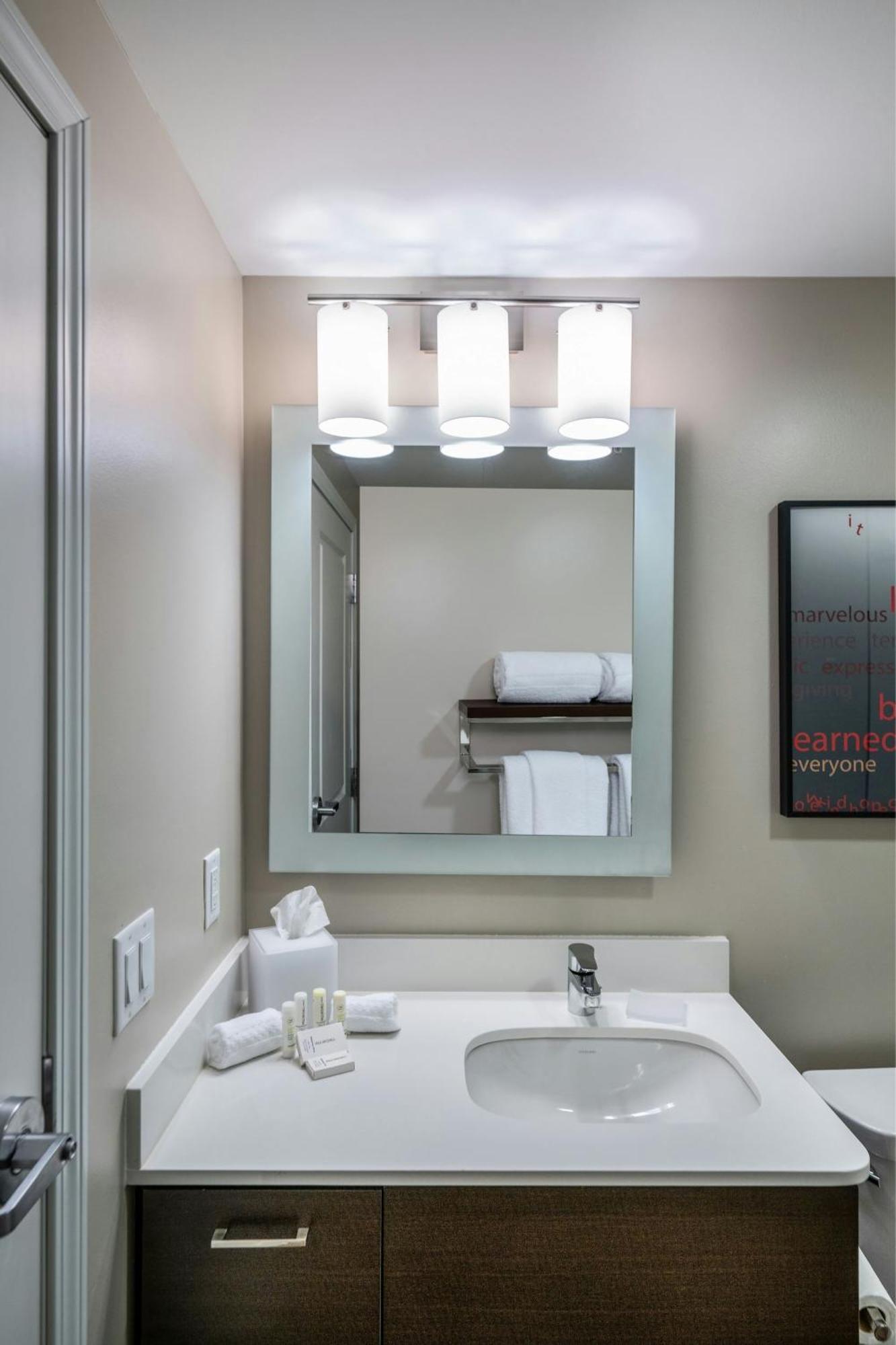 Towneplace Suites By Marriott Milwaukee Oak Creek Dış mekan fotoğraf
